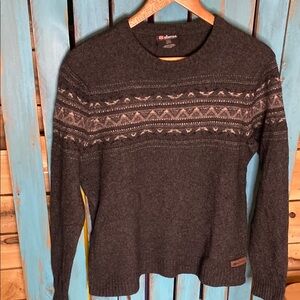 Sherpa Charcoal Gray Crew Neck Sweater with faire isle pattern size Large